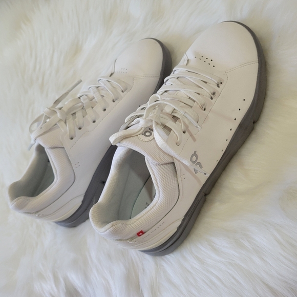 On Cloudtec Running Men's White and Gray Sneakers - Picture 8 of 16